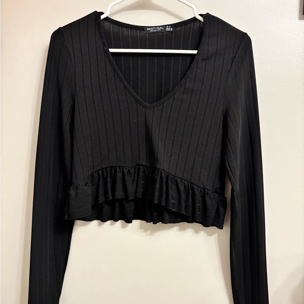 Black Long-Sleeve Crop Top
